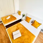 Luxury Rooms, Location In The Vandrarhem