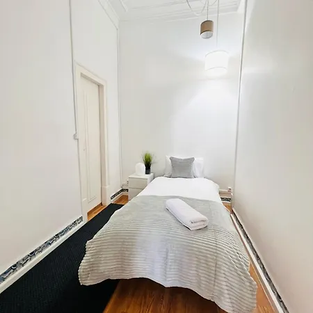 Luxury Rooms, Location In The Lisboa