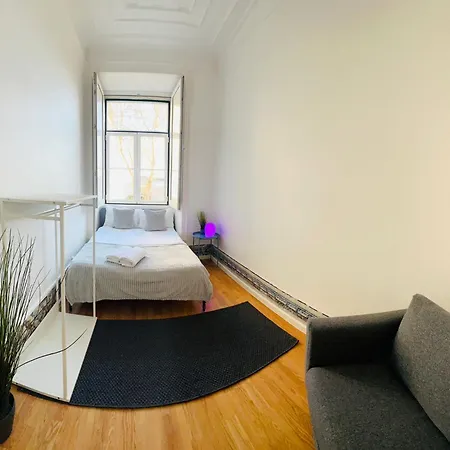 Luxury Rooms, Location In The *