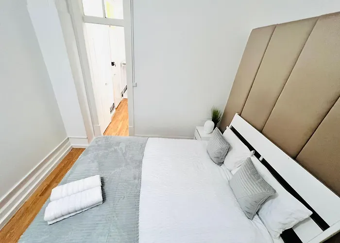 Hostel Luxury Rooms, Location In The