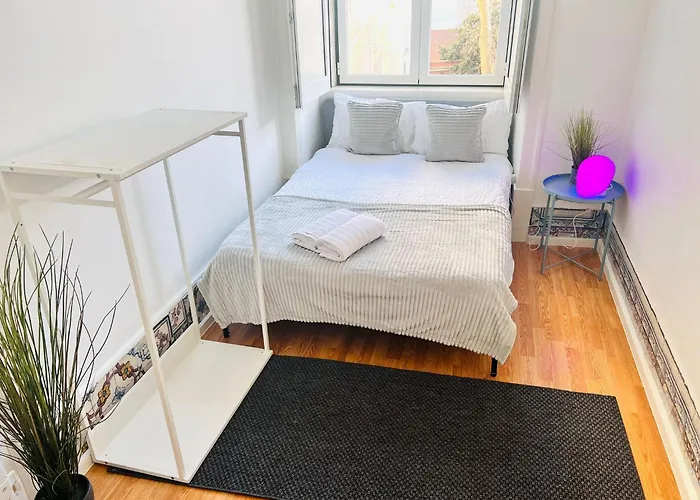 Luxury Rooms, Location In The Lisboa