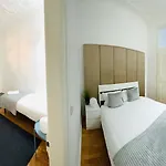 Luxury Rooms, Location In The Lisbona