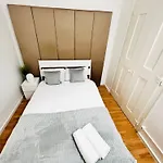 Luxury Rooms, Location In The Hostel