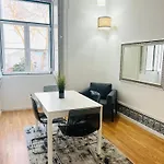 Luxury Rooms, Location In The * Lisbona
