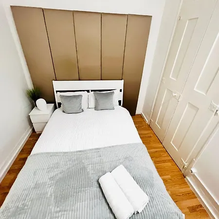 Luxury Rooms, Location In The بيت شباب
